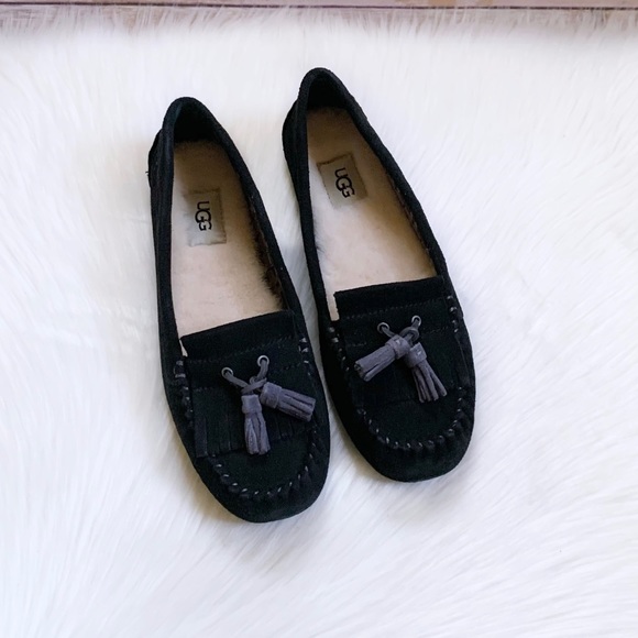 UGG Lizzy Black Moccasin Slippers - Picture 3 of 7